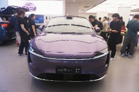 Huawei HIMA LUXEED R7 New Energy Vehicle