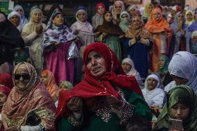 Kashmiri Muslims Pray At Shrine Of Sheikh Syed Abdul Qadir Jeelani In Srinagar