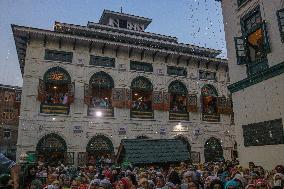 Kashmiri Muslims Pray At Shrine Of Sheikh Syed Abdul Qadir Jeelani In Srinagar