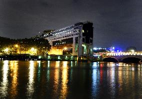 Ministry Of Economy And Finance - Paris