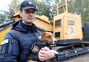 Ukrposhta gives mine clearance vehicle to Chernihiv region rescuers