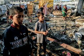 Aftermath of Israeli Strike on Displaced Civilians - Gaza