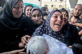 Aftermath of Israeli Strike on Displaced Civilians - Gaza