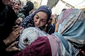 Aftermath of Israeli Strike on Displaced Civilians - Gaza