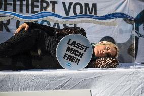 Singer Sarah Connor And PETA Protest In Front Of TUI Travel Agency