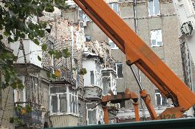 Dnipro apartment block hit by Russian missile on April 19