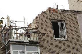 Dnipro apartment block hit by Russian missile on April 19