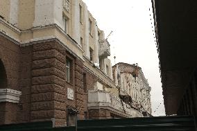 Dnipro apartment block hit by Russian missile on April 19