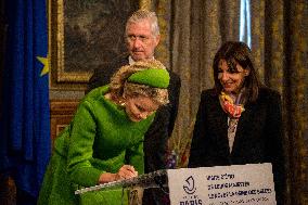 King and Queen Of Belgium At The City Hall Of Paris