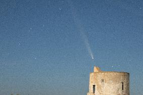 Comet Tsuchinshan-ATLAS (C/2023 A3) Appears Over Torre del Pizzo, Gallipoli, Italy