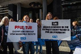 Singer Sarah Connor And PETA Protest In Front Of TUI Travel Agency