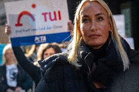 Singer Sarah Connor And PETA Protest In Front Of TUI Travel Agency