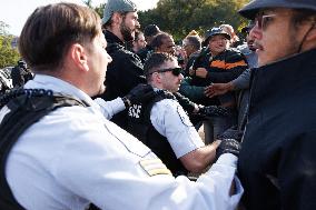 Indigenous Demonstrators Clash With Police Near U.S. Capitol