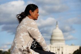 Indigenous Demonstrators Clash With Police Near U.S. Capitol