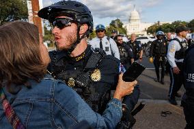 Indigenous Demonstrators Clash With Police Near U.S. Capitol