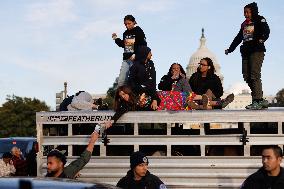 Indigenous Demonstrators Clash With Police Near U.S. Capitol