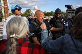 Indigenous Demonstrators Clash With Police Near U.S. Capitol