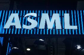 ASML Stock Price Plummeted