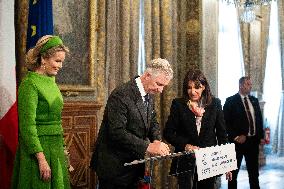 Belgium Royal Couple Visit To The Hotel De Ville - Paris