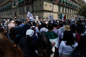 Daily Life In Mexico City