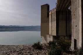 Drought In Mount Cotugno Lake