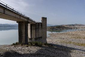 Drought In Mount Cotugno Lake