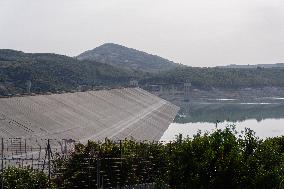 Drought In Mount Cotugno Lake