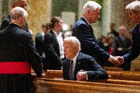 President Biden delivers eulogy for Ethel Kennedy in DC