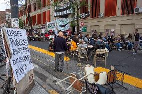 Takes And Public Classes At The Faculty Of Philosophy And Letters UBA, Buenos Aires, Argentina.