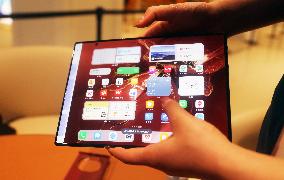 Huawei Treple Foldable Phone Mate XT