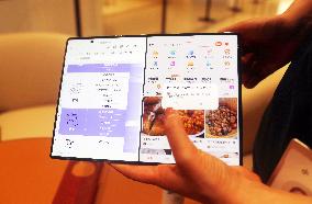 Huawei Treple Foldable Phone Mate XT