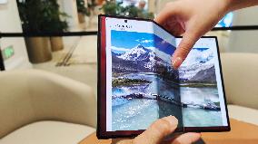 Huawei Treple Foldable Phone Mate XT