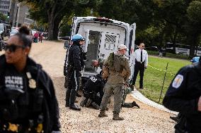 Indian Tribe Camp On The National Mall In Washington DC  One Protesters Was Arrested  For Assault On A Office .