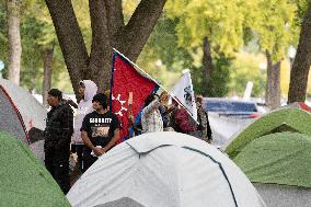 Indian Tribe Camp On The National Mall In Washington DC  One Protesters Was Arrested  For Assault On A Office .