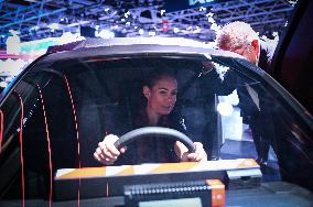 Olga Givernet Visit To Paris Motor Show - Paris