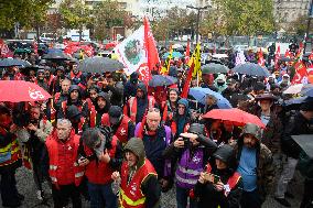 Several Hundred CGT Activists Outside the Paris Motor Show