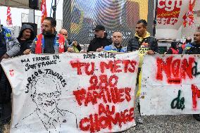 Several Hundred CGT Activists Outside the Paris Motor Show