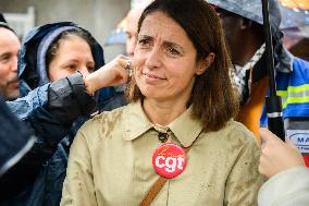 Several Hundred CGT Activists Outside the Paris Motor Show