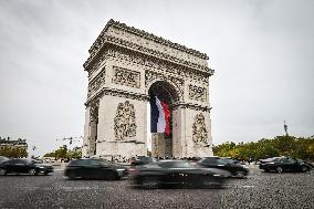 The Arc de Triomphe in Paris FA