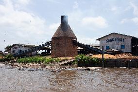 Daily Life In Afuá In The Brazilian Amazon