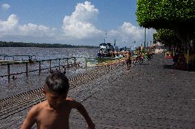 Daily Life In Afuá In The Brazilian Amazon