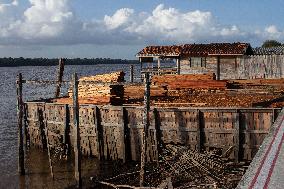 Daily Life In Afuá In The Brazilian Amazon