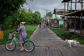 Daily Life In Afuá In The Brazilian Amazon