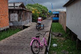 Daily Life In Afuá In The Brazilian Amazon