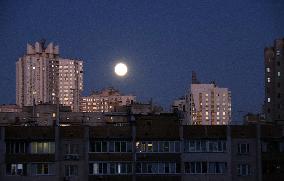 Hunters Moon in Kyiv