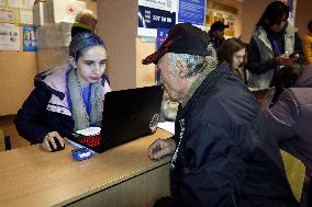 Civilians evacuated from region arrive in Kharkiv