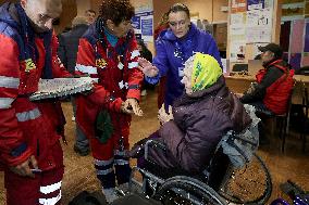 Civilians evacuated from region arrive in Kharkiv