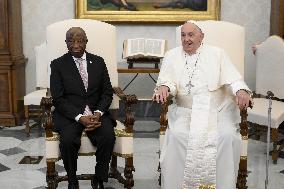 Pope Francis Meets President Of The Republic Of Liberia - Vatican