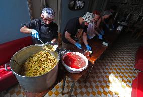 Kitchen For Displaced People - Beirut