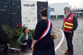 Marine Tondelier Visited Sanofi's Site - Lisieux